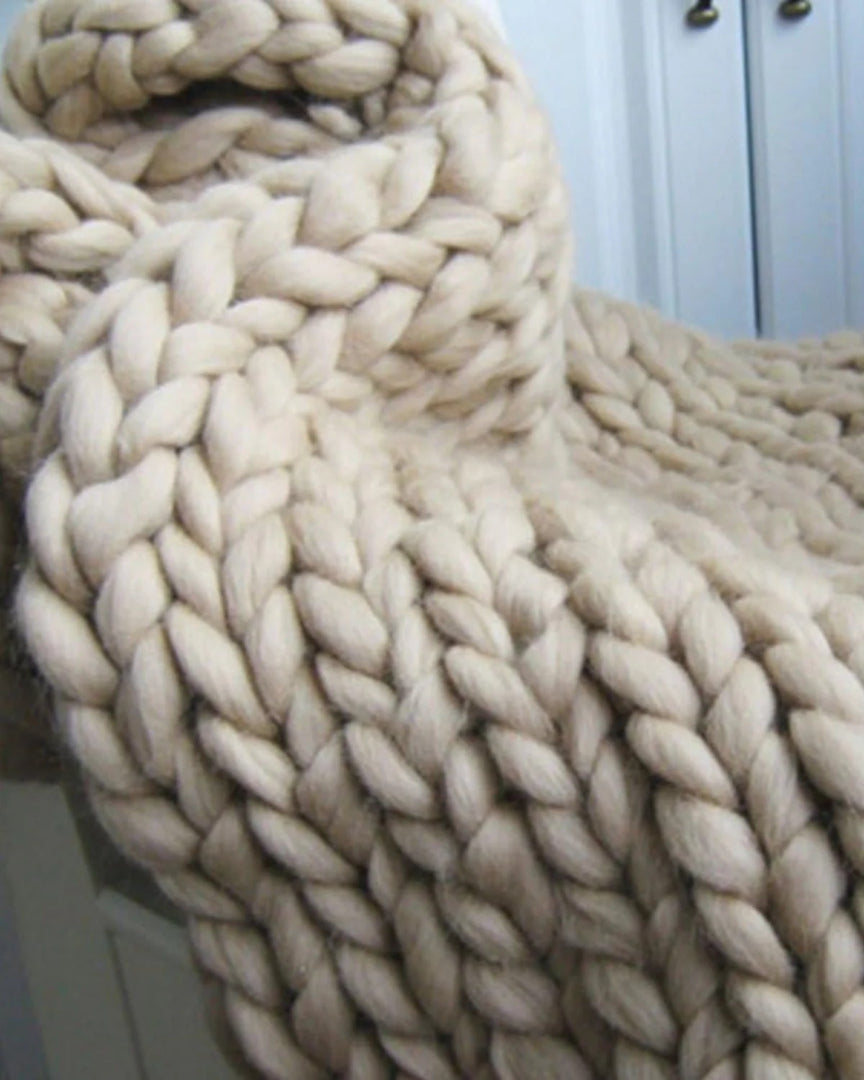 Chunky knit wollen deken