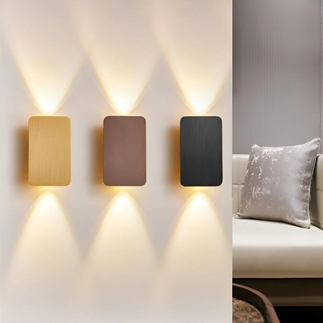 Moderne metalen wandlamp