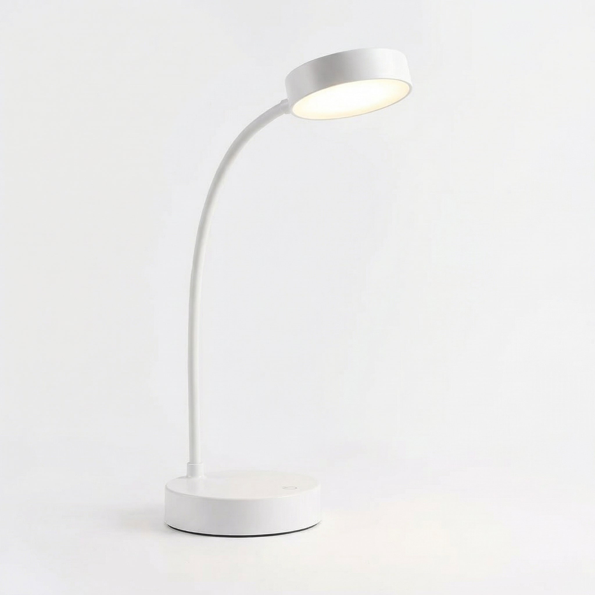 Minimalistische verstelbare LED tafellamp