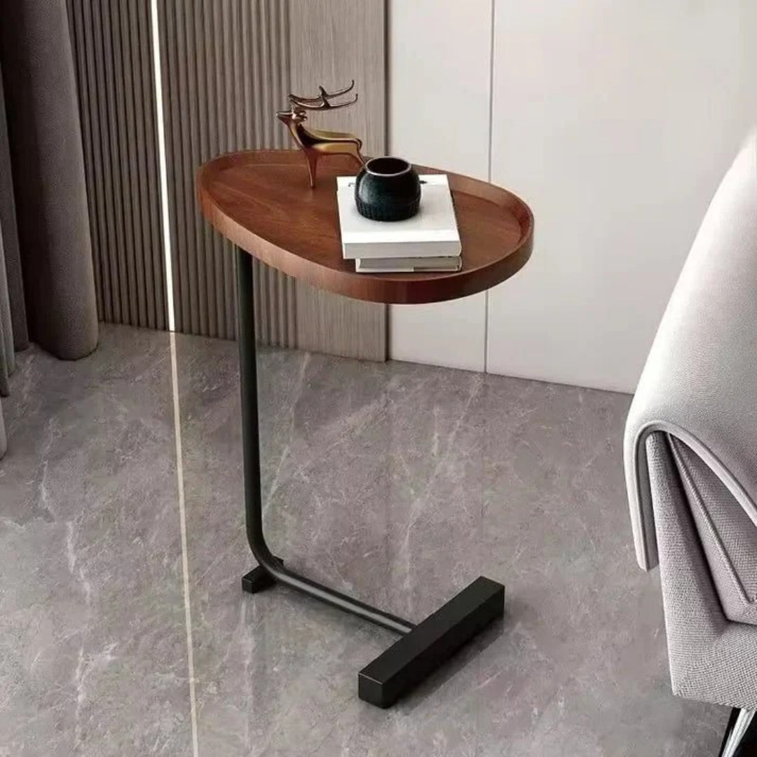 C-vormige metalen marmeren bijzettafel