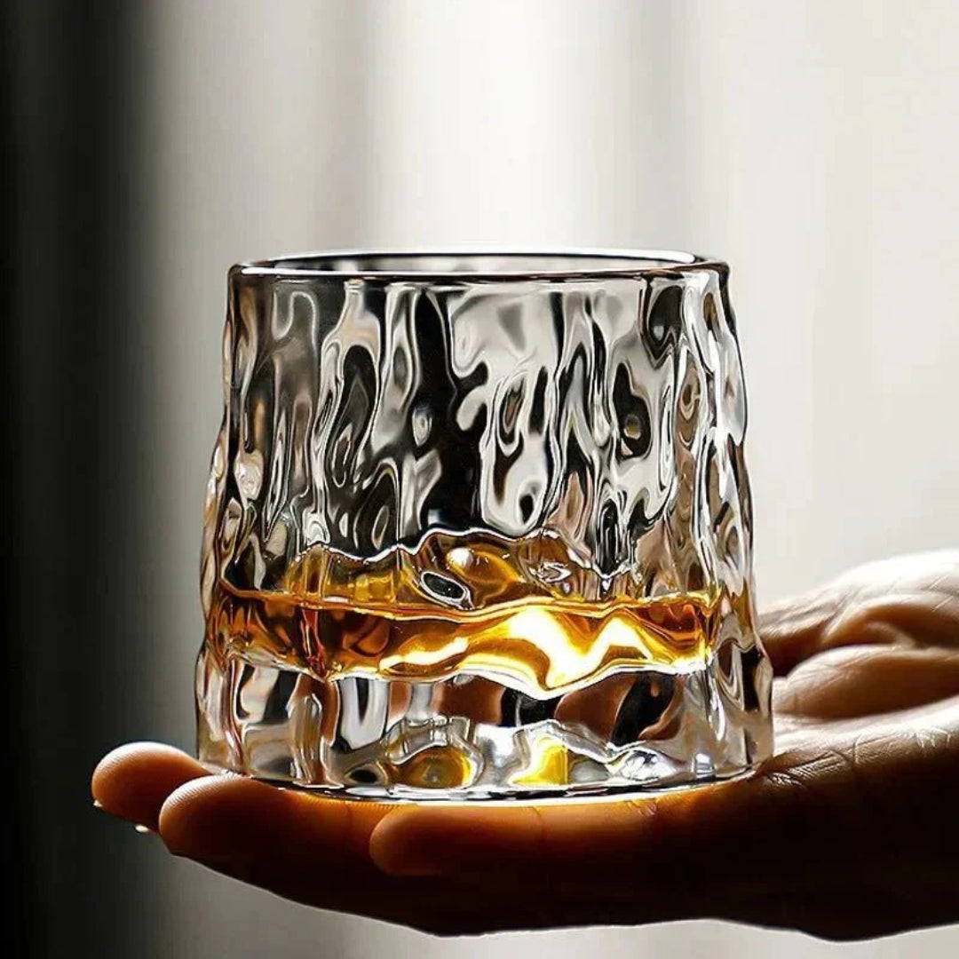 Getextureerde glazen whisky tumbler