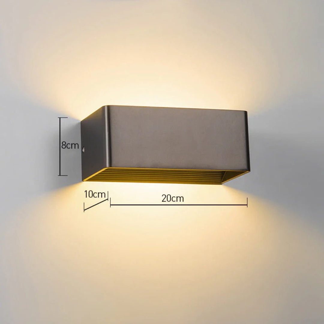 Metalen kubus wandlamp