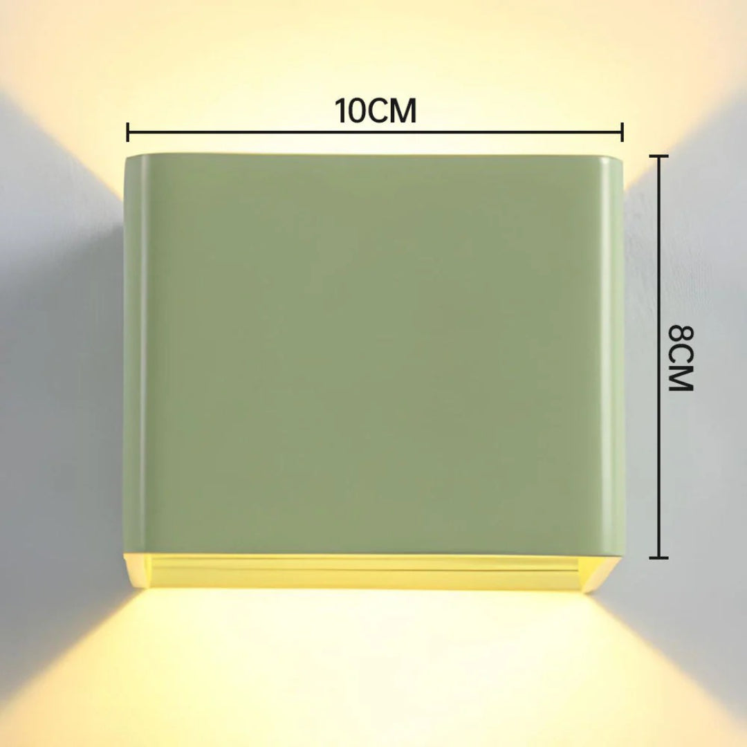 Metalen kubus wandlamp