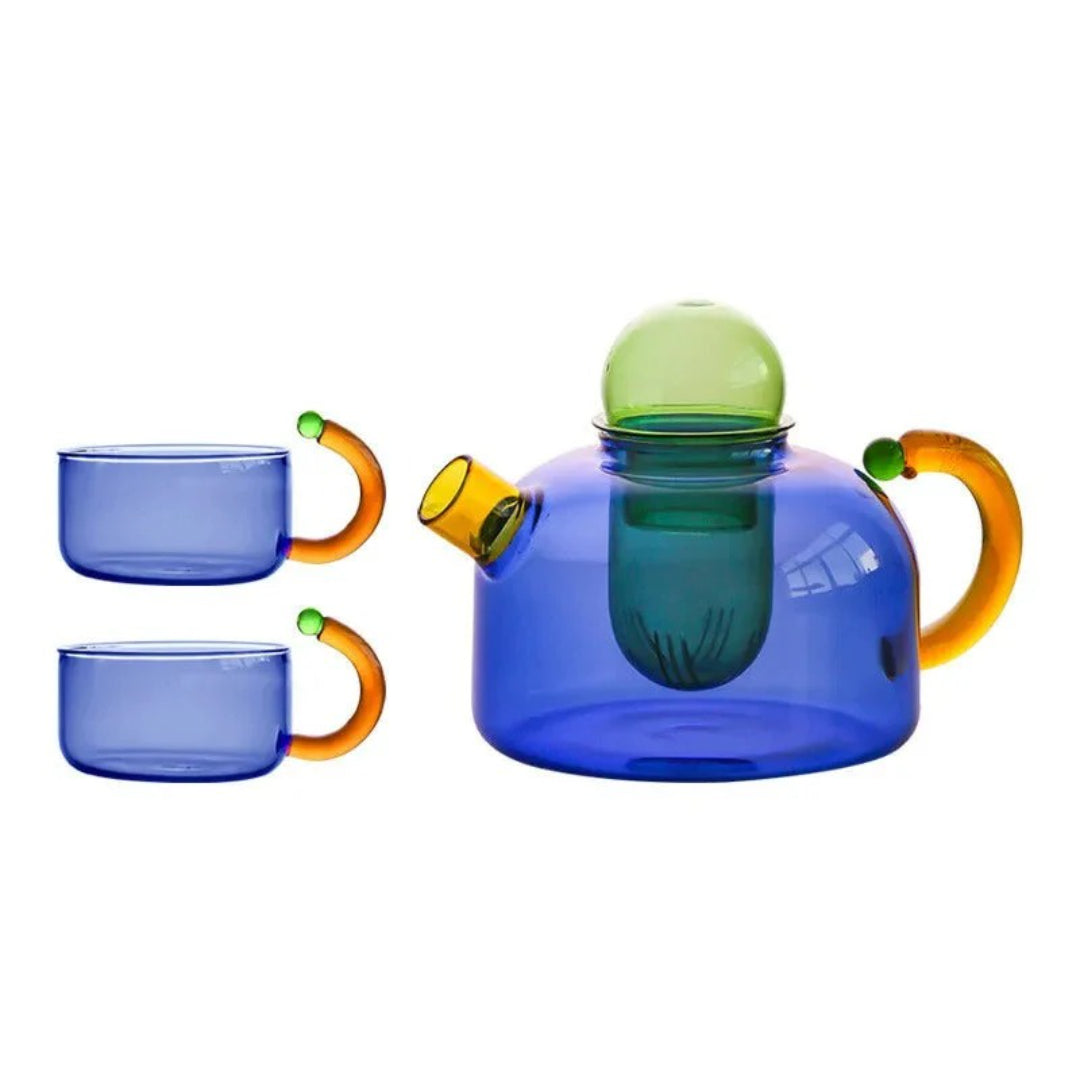 Moderne glazen theepot met kopje