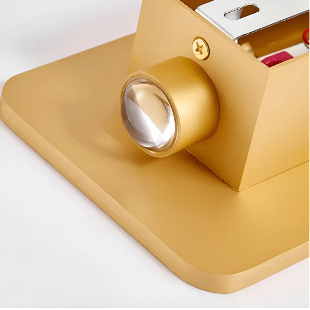 Moderne metalen wandlamp