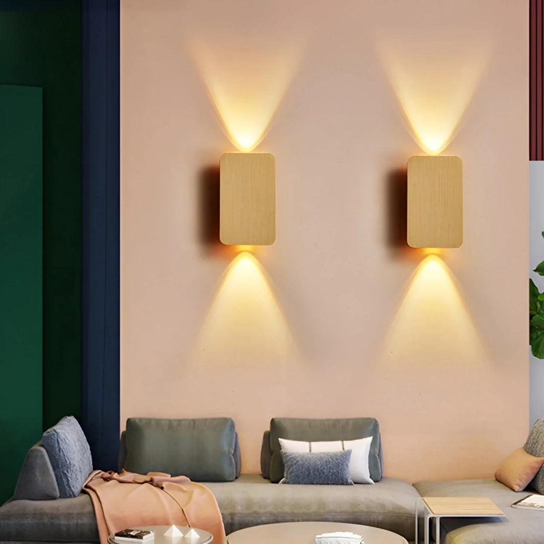 Moderne metalen wandlamp