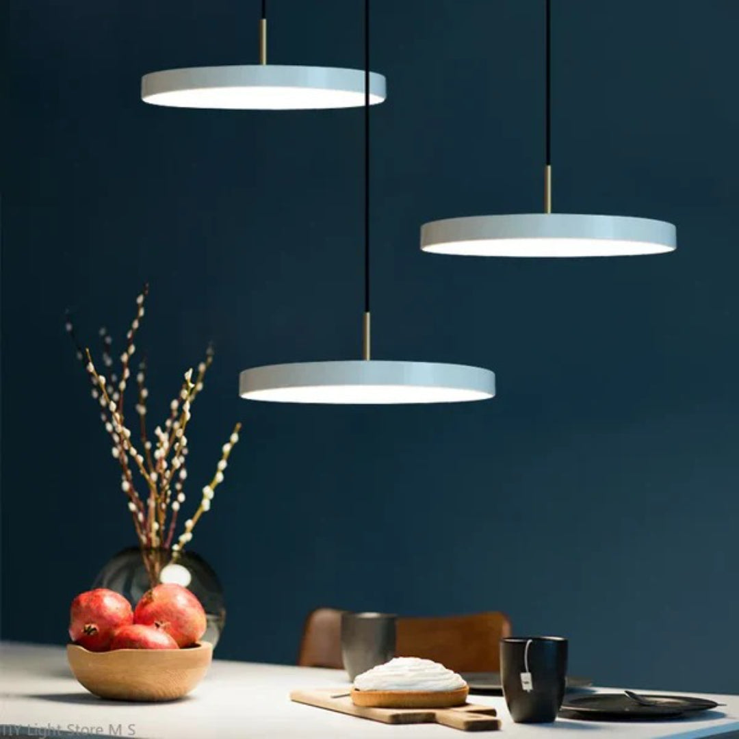 Scandinavische metalen hanglamp