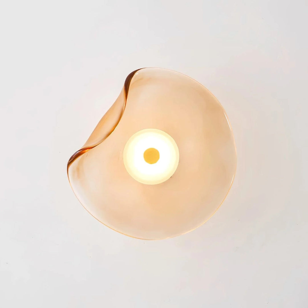 Organisch gevormde glazen LED wandlamp