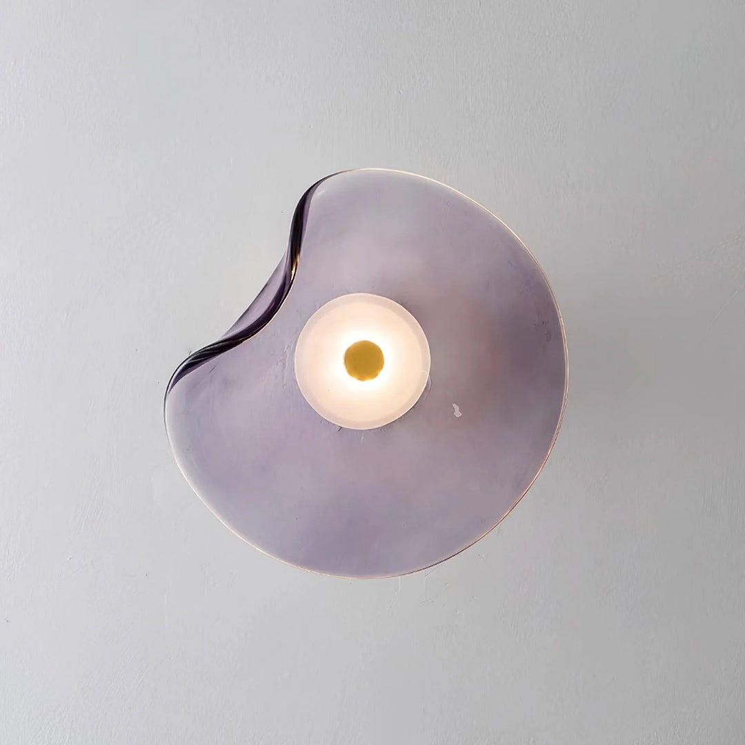 Organisch gevormde glazen LED wandlamp