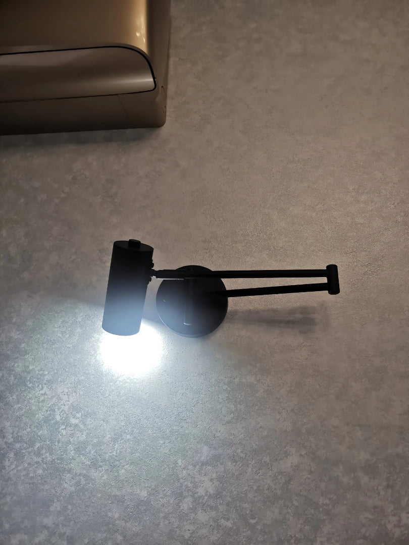Industriële metalen wandlamp