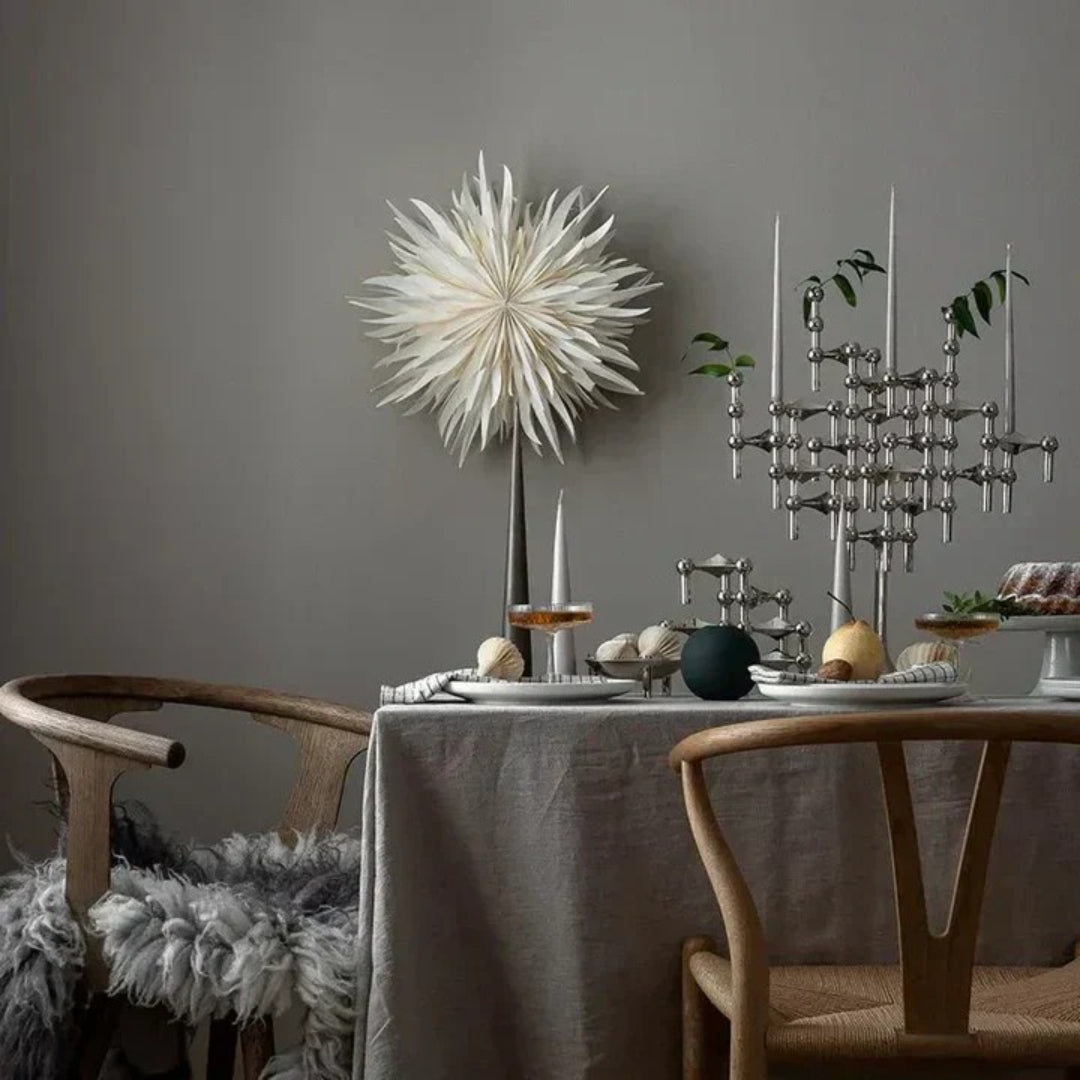 Moderne metalen kandelaar