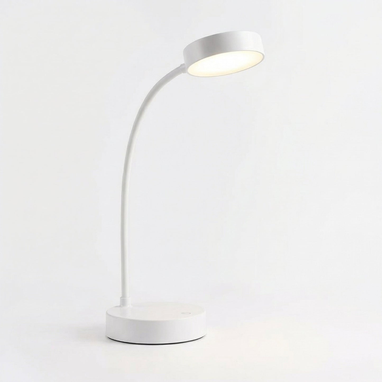 Minimalistische verstelbare LED tafellamp