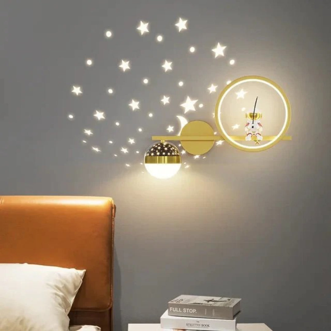 Kinder astronaut maan wandlamp