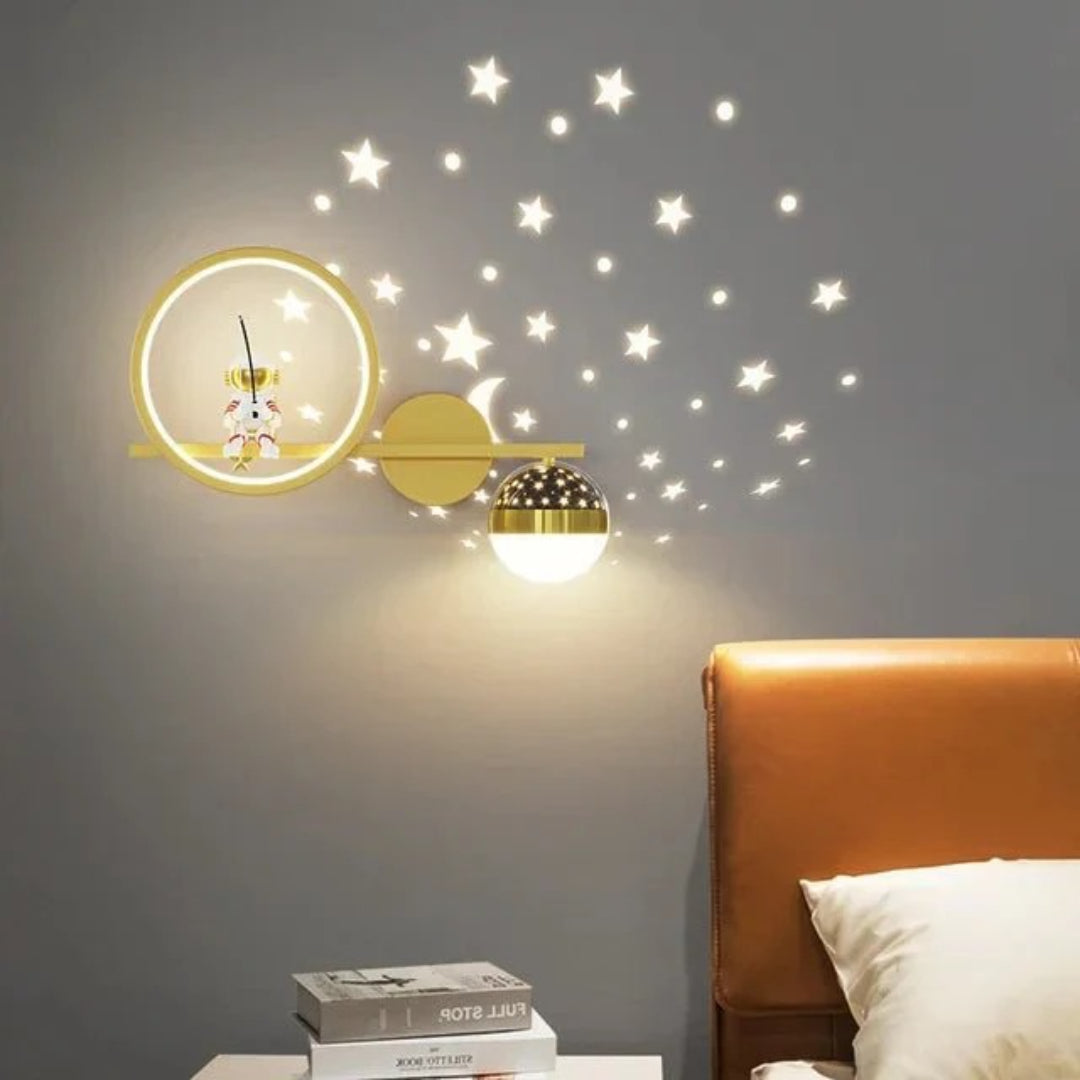 Kinder astronaut maan wandlamp