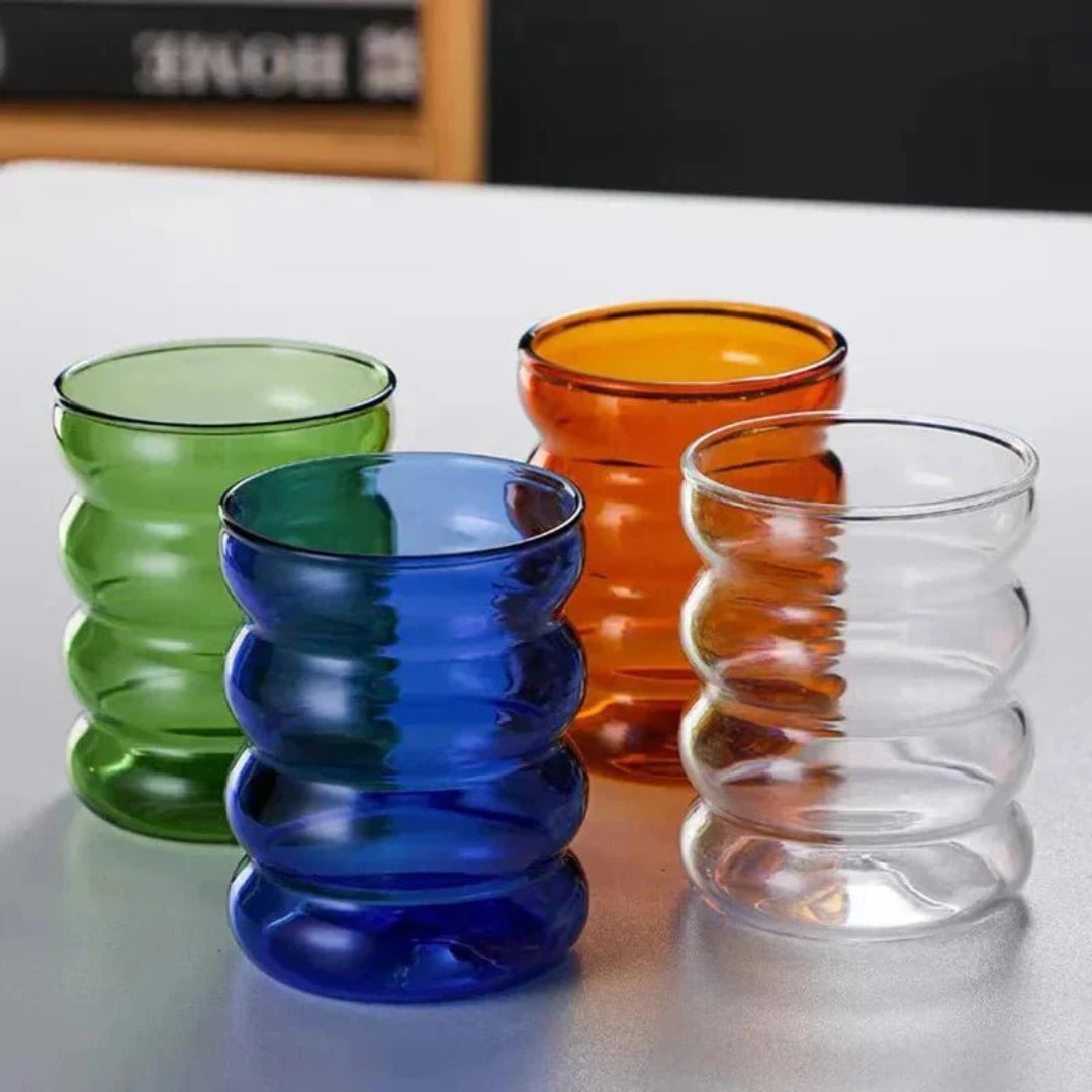 Golvend dubbelwandig glazen tumbler