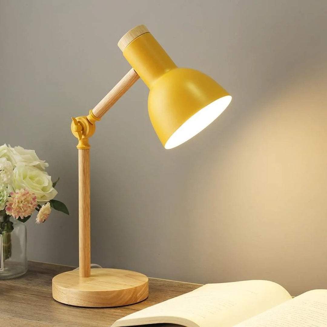 Verstelbare houten bureaulamp