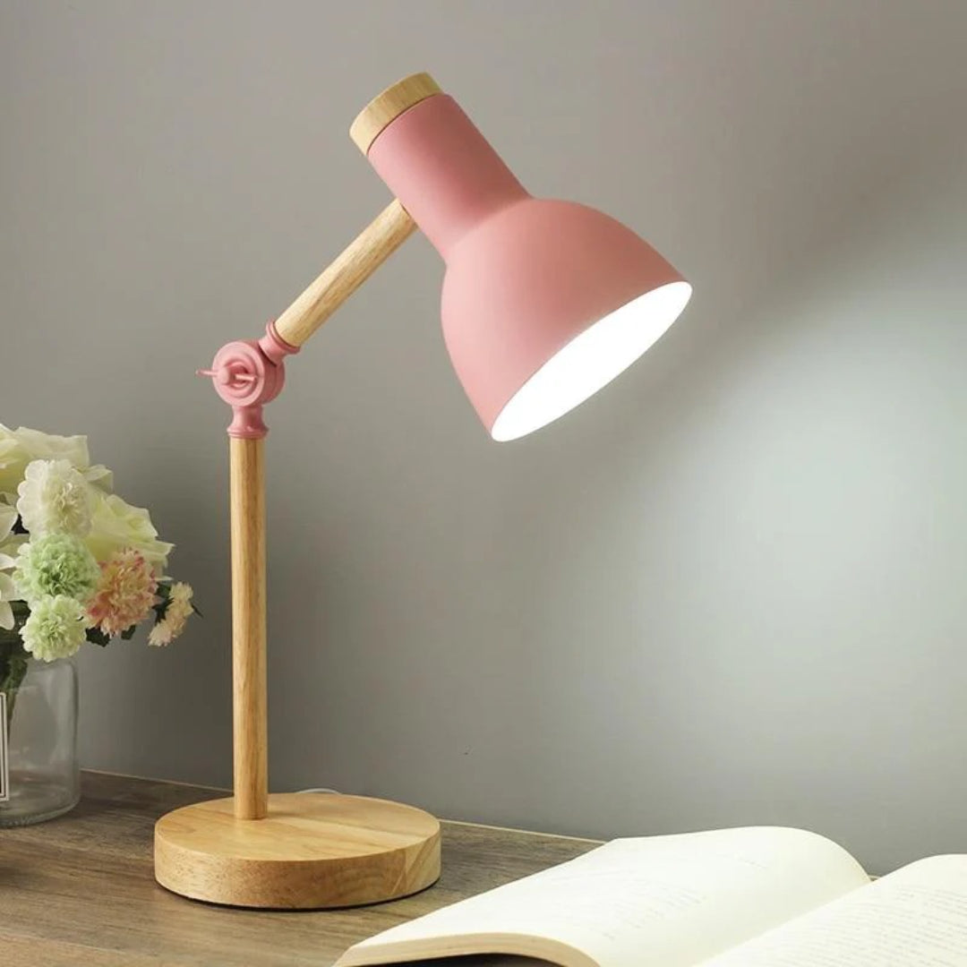 Verstelbare houten bureaulamp