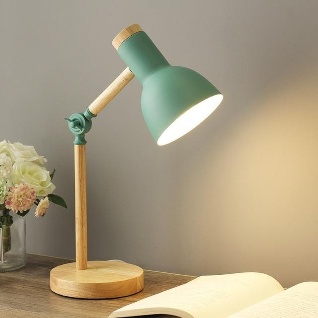 Verstelbare houten bureaulamp